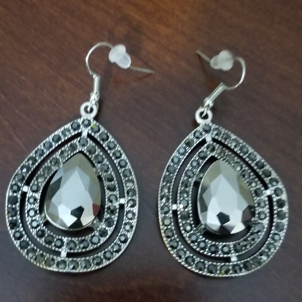 Hypoallergenic earrings